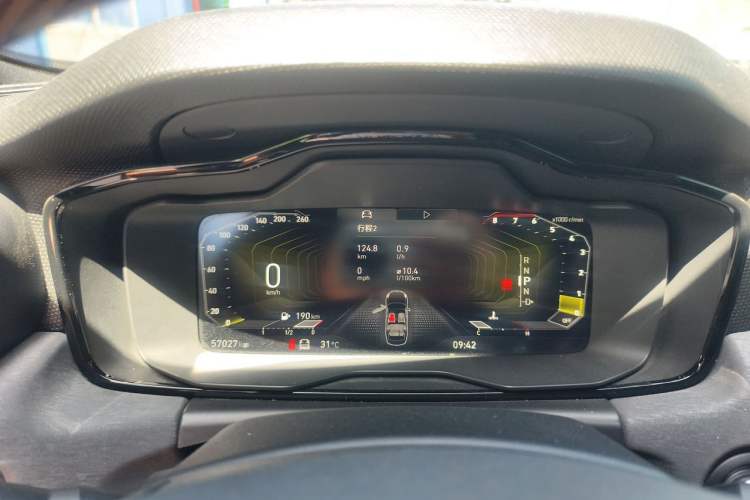 Used Lynk & Co 03 2022 2.0TD DCT JingPro Instrument Cluster