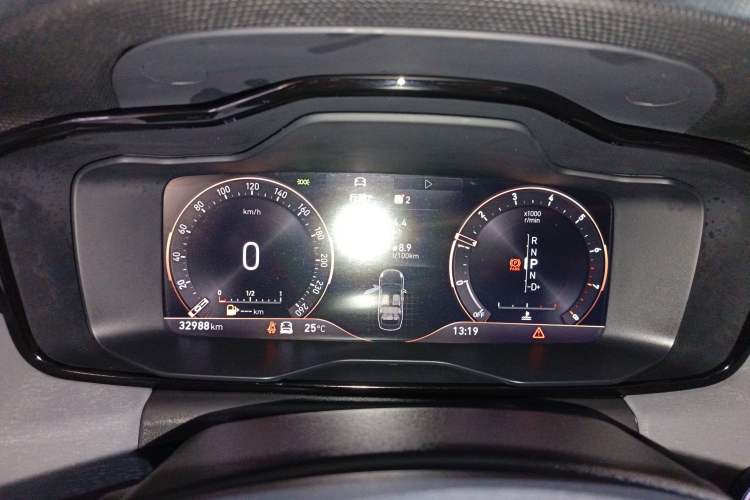 Used Lynk & Co 03 2022 2.0TD DCT JingPro Instrument Cluster
