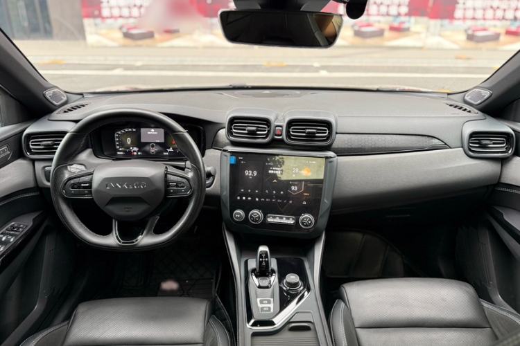 Used Lynk & Co 03 2022 2.0TD DCT JingPro Interior 1