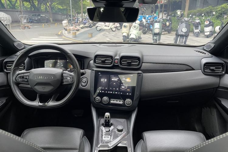 Used Lynk & Co 03 2022 1.5TD DCT JingPro Interior 2