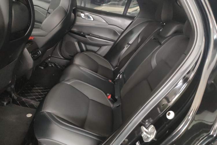 Used Lynk & Co 03 2022 2.0TD DCT JingPro Interior 4
