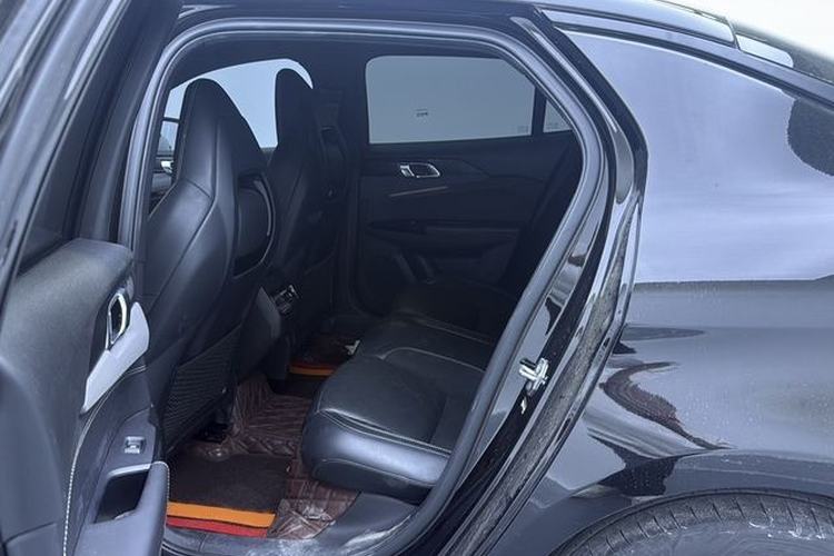 Used Lynk & Co 03 2022 2.0TD DCT JingPro Interior 5