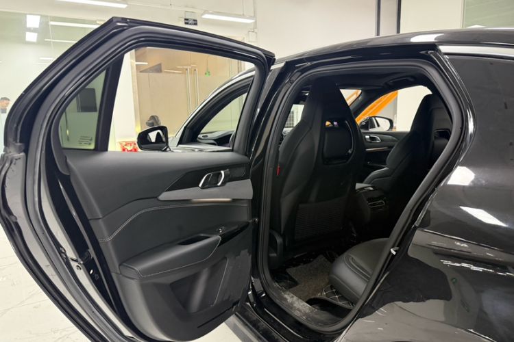 Used Lynk & Co 03 2022 2.0TD DCT JingPro Interior 6