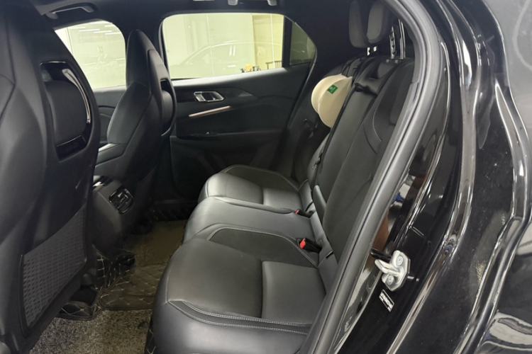 Used Lynk & Co 03 2022 2.0TD DCT JingPro Interior 9