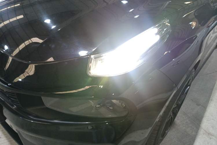 Used Lynk & Co 03 2022 2.0TD DCT JingPro Left Front Headlight
