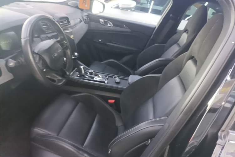 Used Lynk & Co 03 2022 2.0TD DCT JingPro Left Front Seat