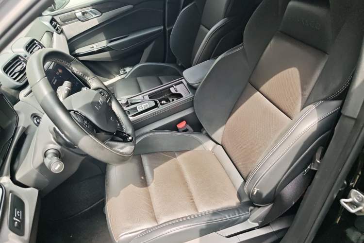 Used Lynk & Co 03 2022 2.0TD DCT JingPro Left Front Seat