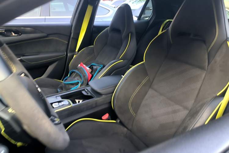 Used Lynk & Co 03 2022 03+ 2.0TD Automatic Performance Package Left Front Seat
