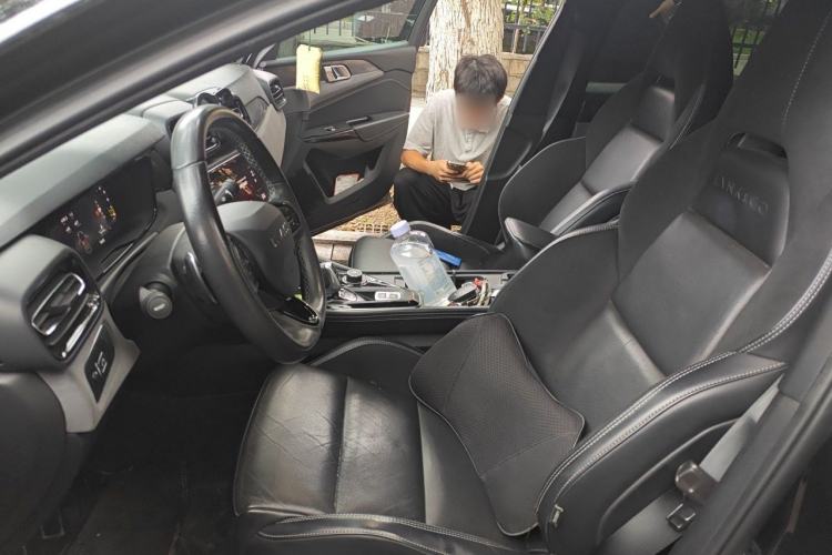 Used Lynk & Co 03 2022 2.0TD DCT JingPro Left Front Seat