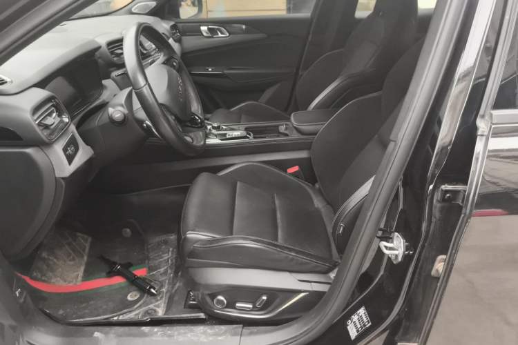 Used Lynk & Co 03 2022 2.0TD DCT JingPro Left Front Seat