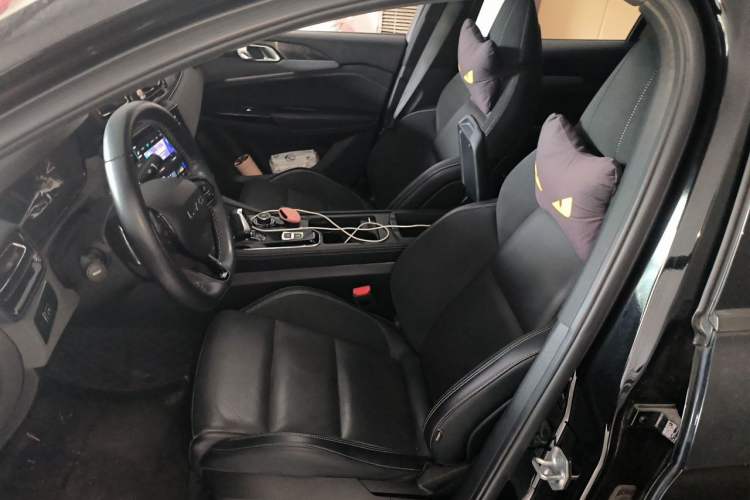 Used Lynk & Co 03 2022 2.0TD DCT JingPro Left Front Seat