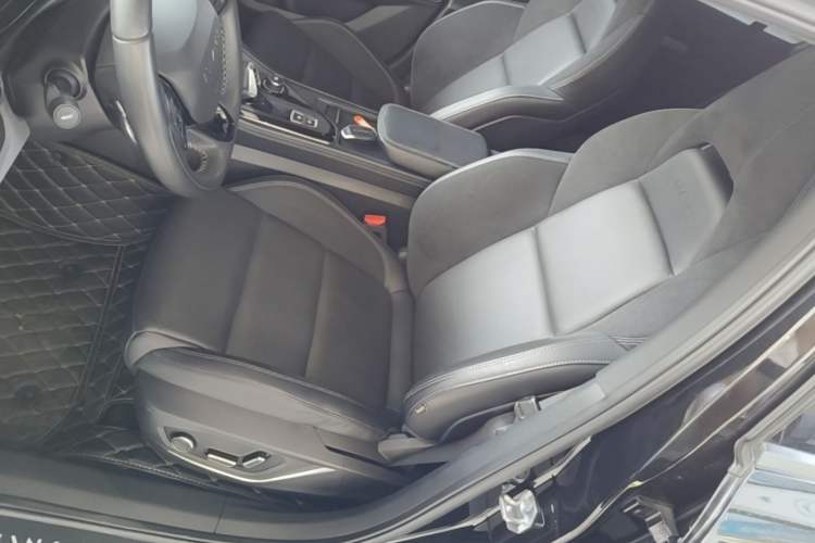 Used Lynk & Co 03 2022 1.5TD DCT JingPro Left Front Seat