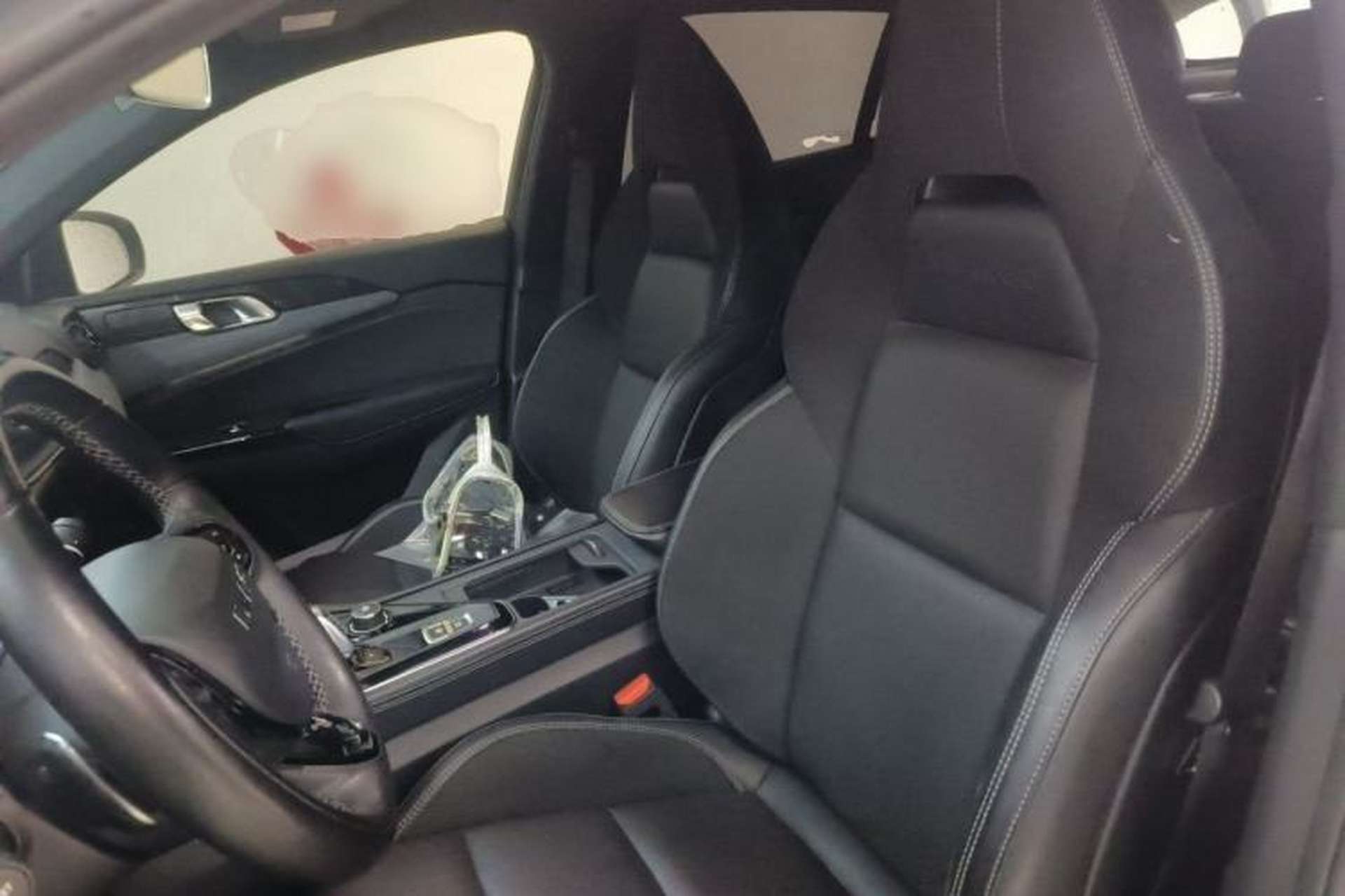 Used Lynk & Co 03 2022 2.0TD DCT JingPro Left Front Seat