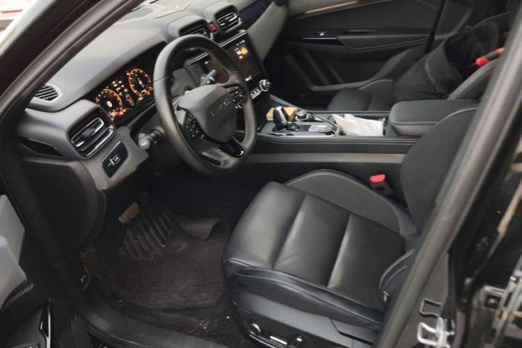 Used Lynk & Co 03 2022 1.5TD DCT JingPro Left Front Seat