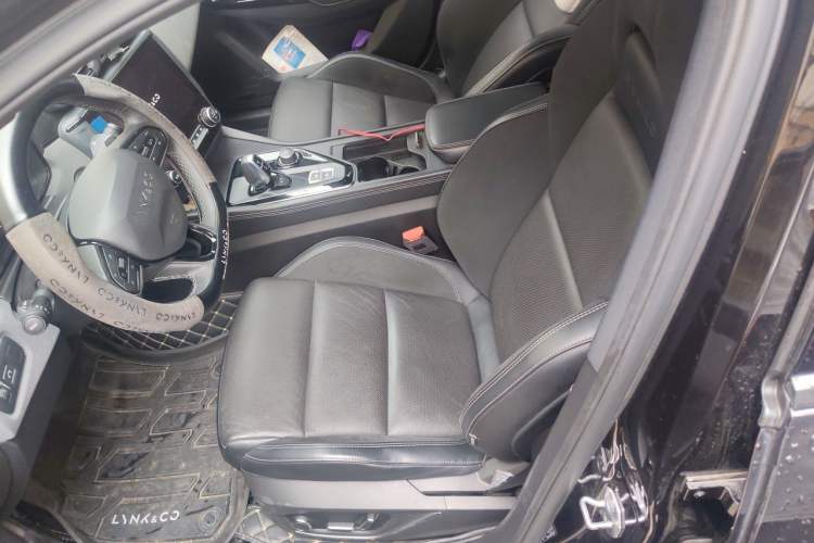 Used Lynk & Co 03 2022 2.0TD DCT JingPro Left Front Seat