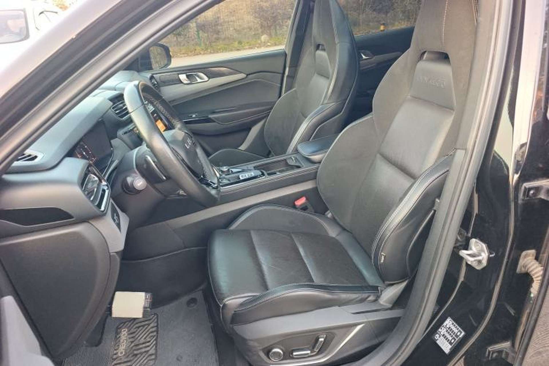 Used Lynk & Co 03 2022 2.0TD DCT JingPro Left Front Seat
