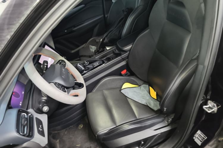 Used Lynk & Co 03 2022 1.5TD DCT JingPro Left Front Seat