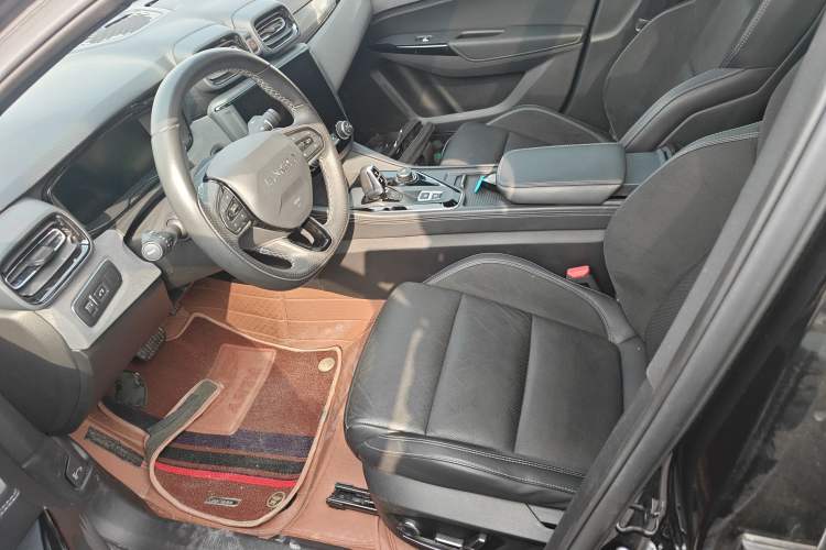 Used Lynk & Co 03 2022 2.0TD DCT JingPro Left Front Seat