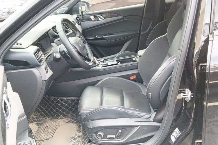 Used Lynk & Co 03 2022 2.0TD DCT JingPro Left Front Seat