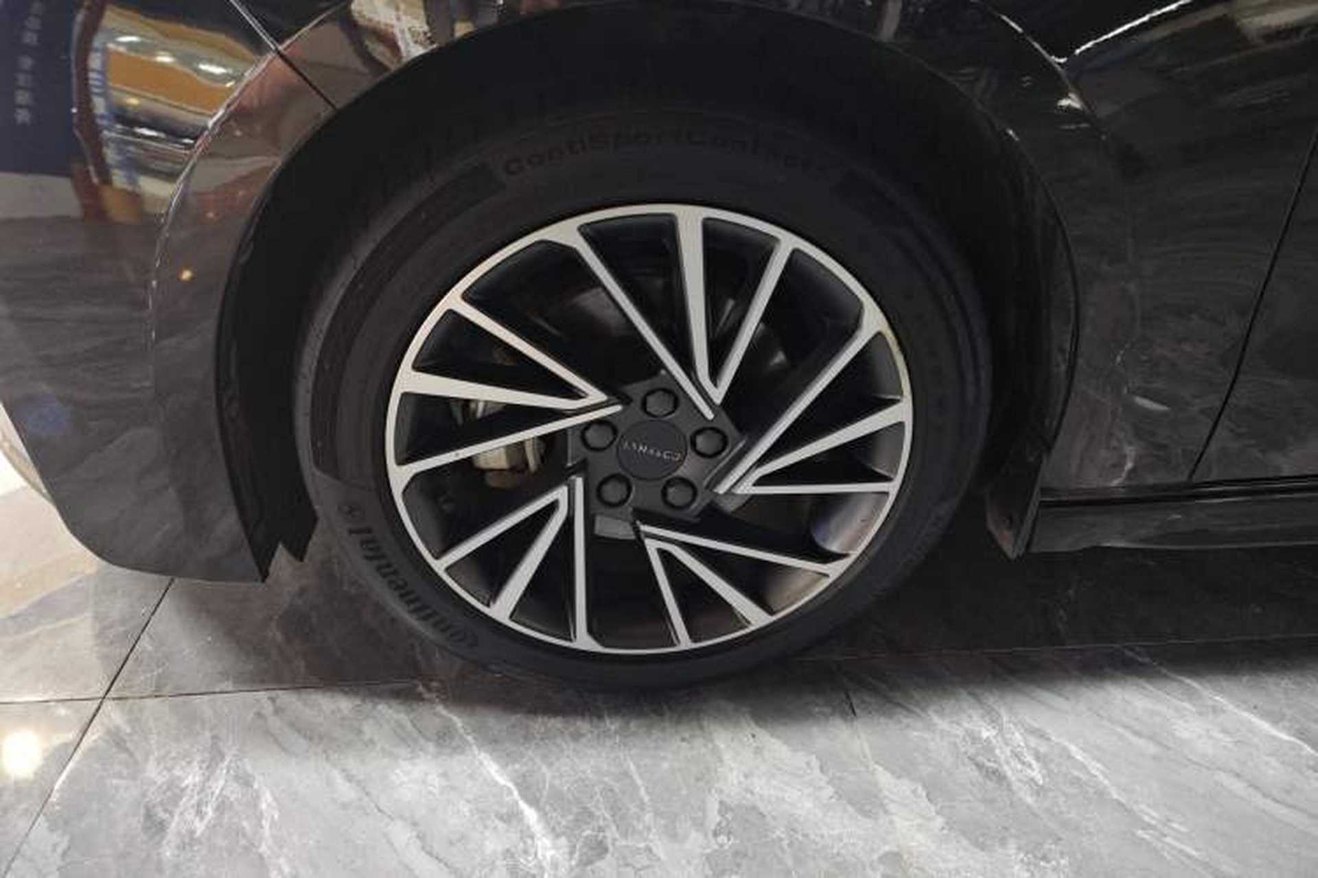 Used Lynk & Co 03 2022 1.5TD DCT JingPlus Left Front Wheel Hub