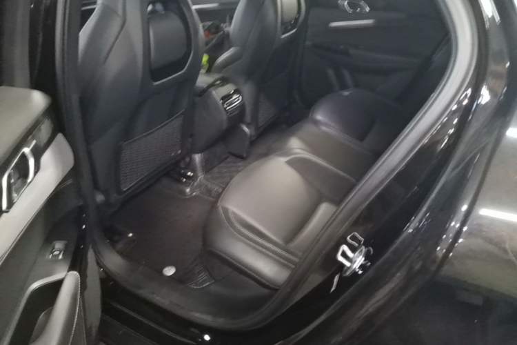 Used Lynk & Co 03 2022 2.0TD DCT JingPro Left Rear Seat