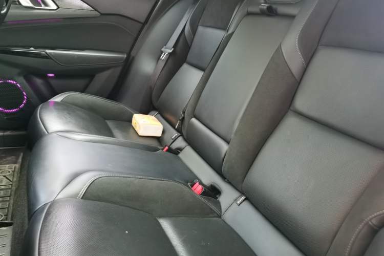 Used Lynk & Co 03 2022 2.0TD DCT JingPro Left Rear Seat