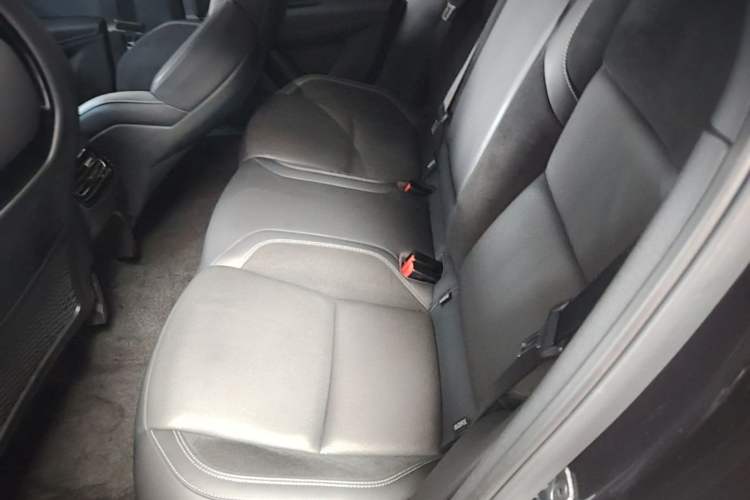 Used Lynk & Co 03 2022 2.0TD DCT JingPro Left Rear Seat