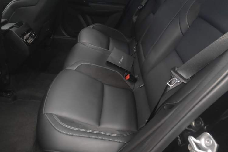 Used Lynk & Co 03 2022 2.0TD DCT GenioPlus Left Rear Seat