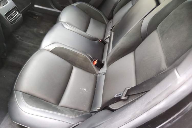 Used Lynk & Co 03 2022 1.5TD DCT JingPro Left Rear Seat