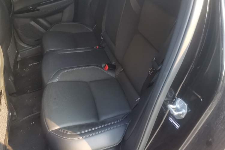 Used Lynk & Co 03 2022 2.0TD DCT JingPro Left Rear Seat