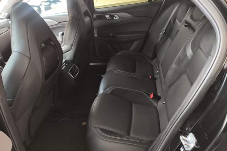 Used Lynk & Co 03 2022 2.0TD DCT JingPro Left Rear Seat