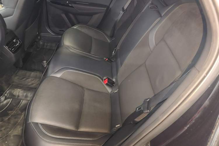 Used Lynk & Co 03 2022 2.0TD DCT JingPro Left Rear Seat