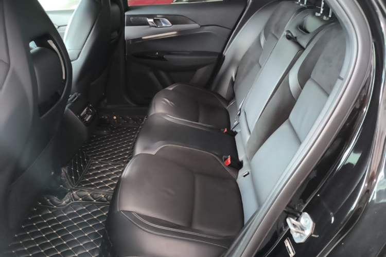 Used Lynk & Co 03 2022 2.0TD DCT JingPro Left Rear Seat