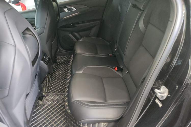 Used Lynk & Co 03 2022 1.5TD DCT JingPro Left Rear Seat