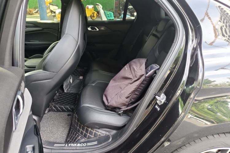 Used Lynk & Co 03 2022 2.0TD DCT JingPro Left Rear Seat