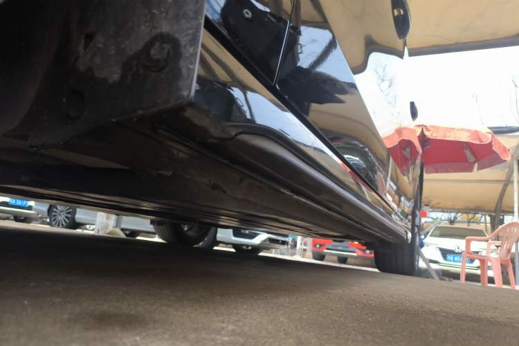 Used Lynk & Co 03 2022 2.0TD DCT JingPro Left Side Sill