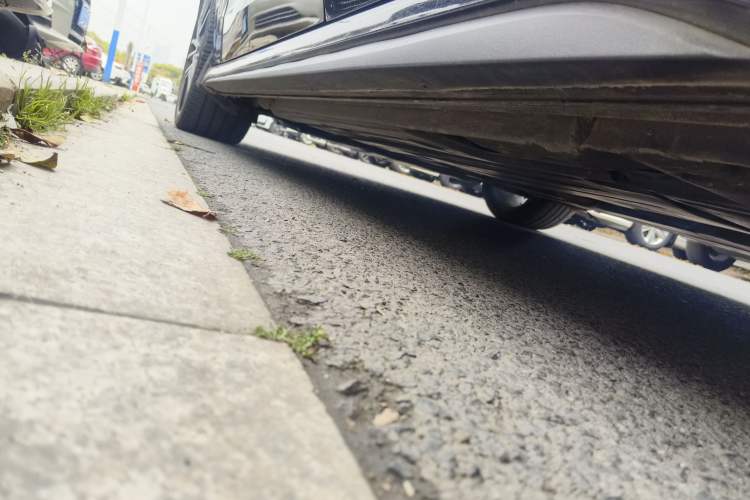 Used Lynk & Co 03 2022 03+ 2.0TD Automatic Wind-Chasing Edition Left Side Sill