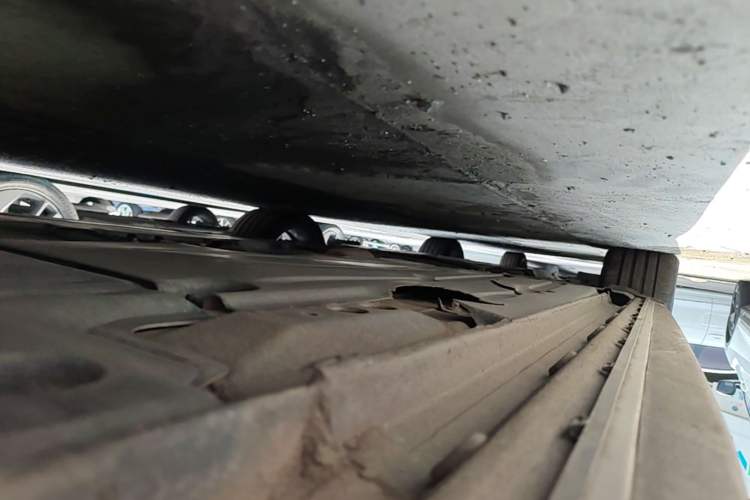 Used Lynk & Co 03 2022 2.0TD DCT JingPro Left Side Sill