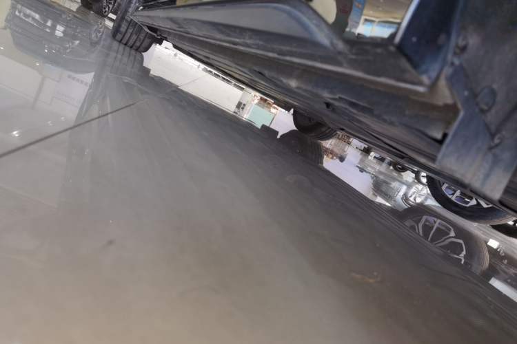 Used Lynk & Co 03 2022 1.5TD DCT JingPro Left Side Sill