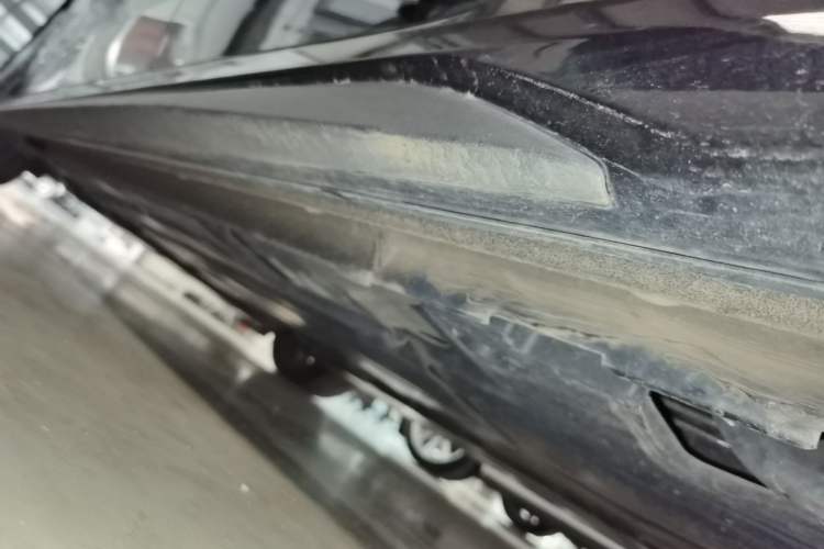 Used Lynk & Co 03 2022 2.0TD DCT GenioPlus Left Side Sill