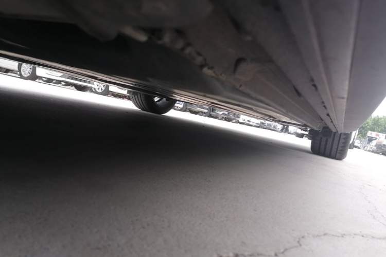 Used Lynk & Co 03 2022 2.0TD DCT JingPro Left Side Sill