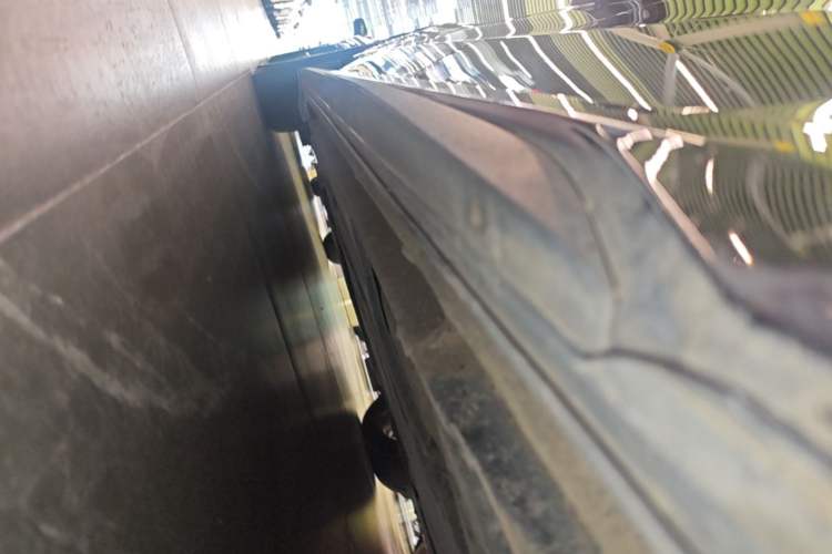 Used Lynk & Co 03 2022 2.0TD DCT GenioPlus Left Side Sill