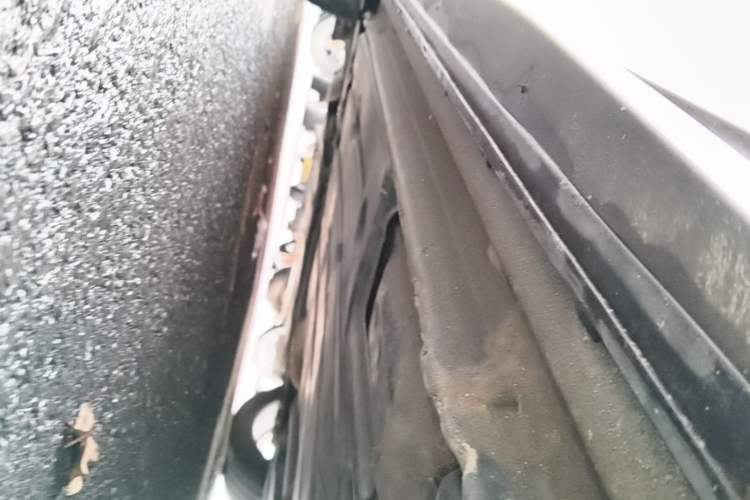 Used Lynk & Co 03 2022 2.0TD DCT JingPro Left Side Sill
