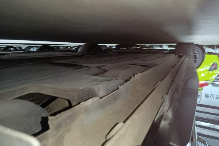 Used Lynk & Co 03 2022 2.0TD DCT GenioPlus Left Side Sill