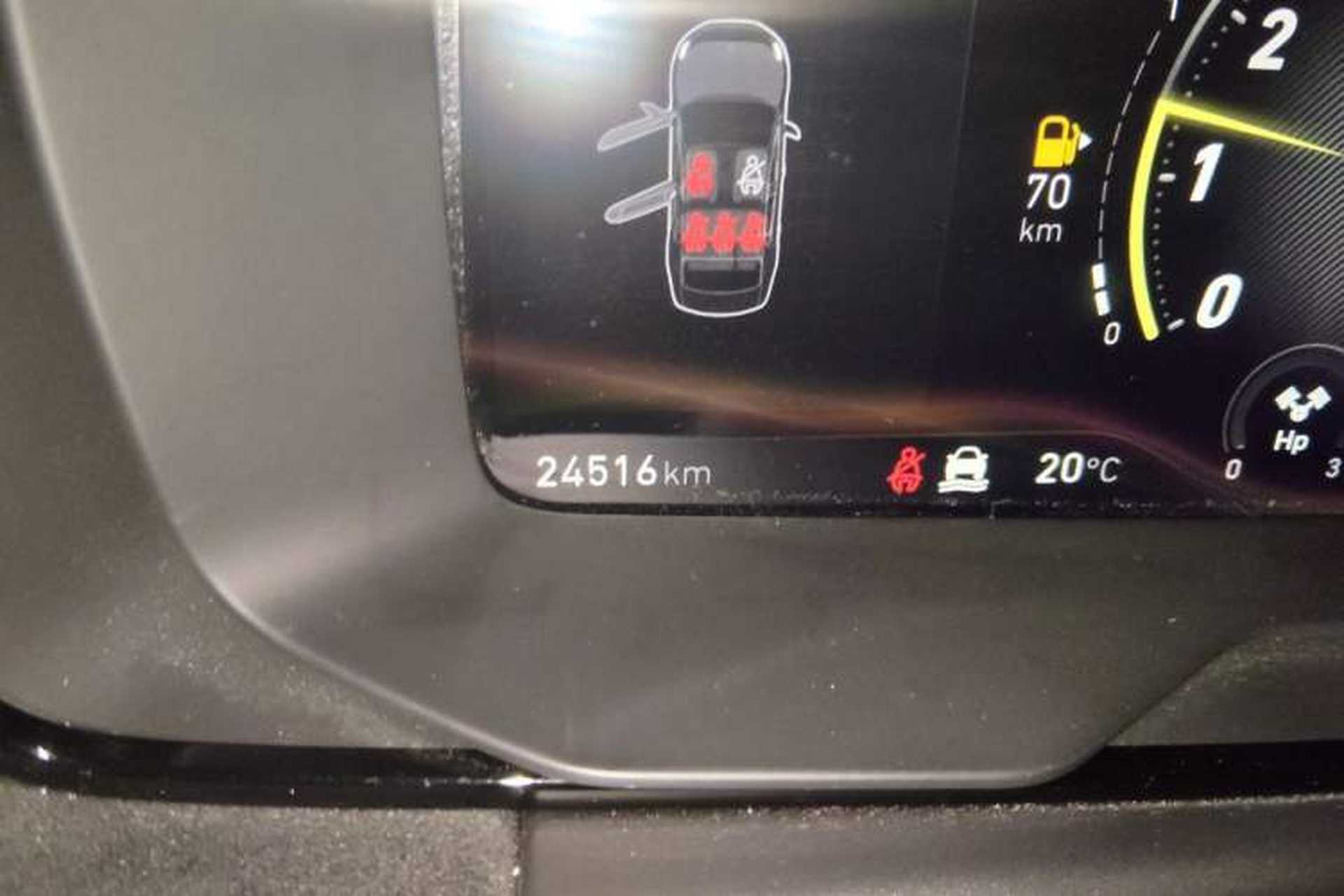 Used Lynk & Co 03 2022 03+ 2.0TD Automatic Wind-Chasing Edition Odometer Close Up