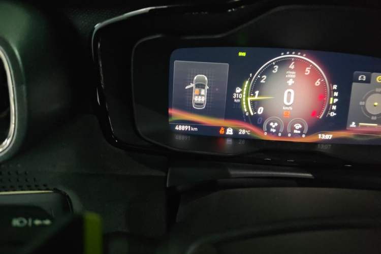 Used Lynk & Co 03 2022 03+ 2.0TD Automatic Wind-Chasing Edition Odometer Close Up