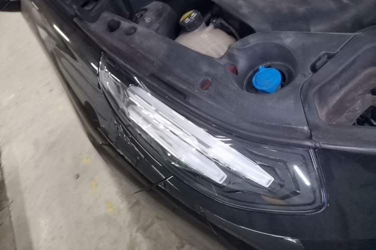 Used Lynk & Co 03 2022 2.0TD DCT JingPro Right Front Headlight