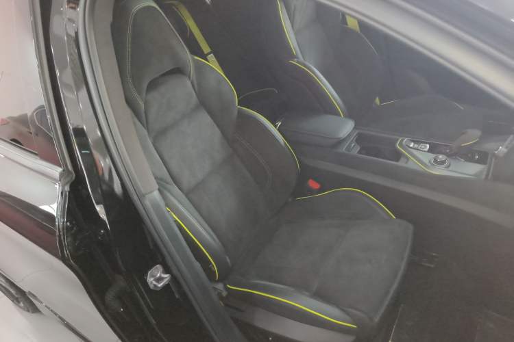 Used Lynk & Co 03 2022 03+ 2.0TD Automatic Wind-Chasing Edition Right Front Seat