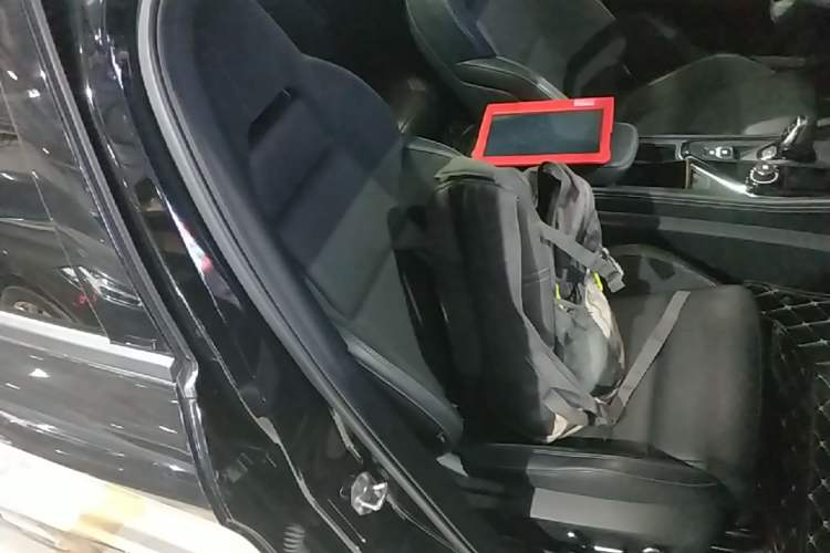 Used Lynk & Co 03 2022 2.0TD DCT JingPro Right Front Seat