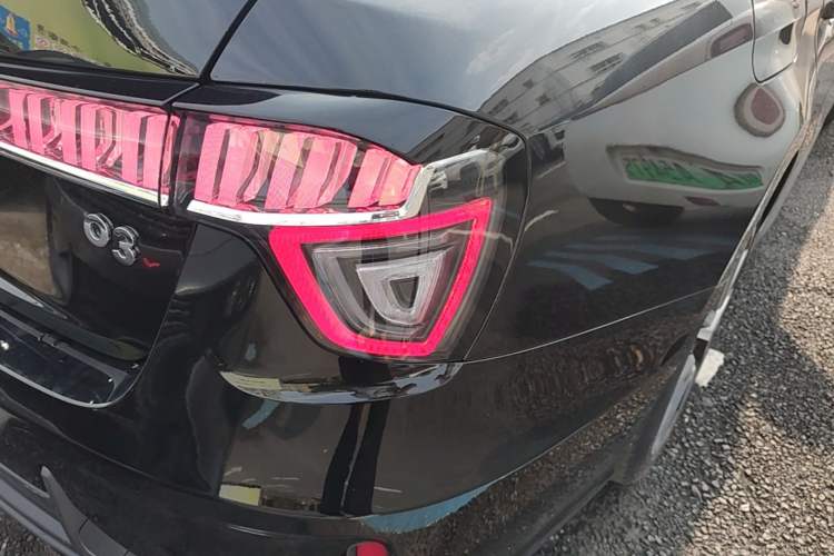 Used Lynk & Co 03 2022 2.0TD DCT JingPro Right Rear Taillight